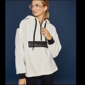 NWOT Bandier Wesley Teddy Jacket‎ Ivory-Black